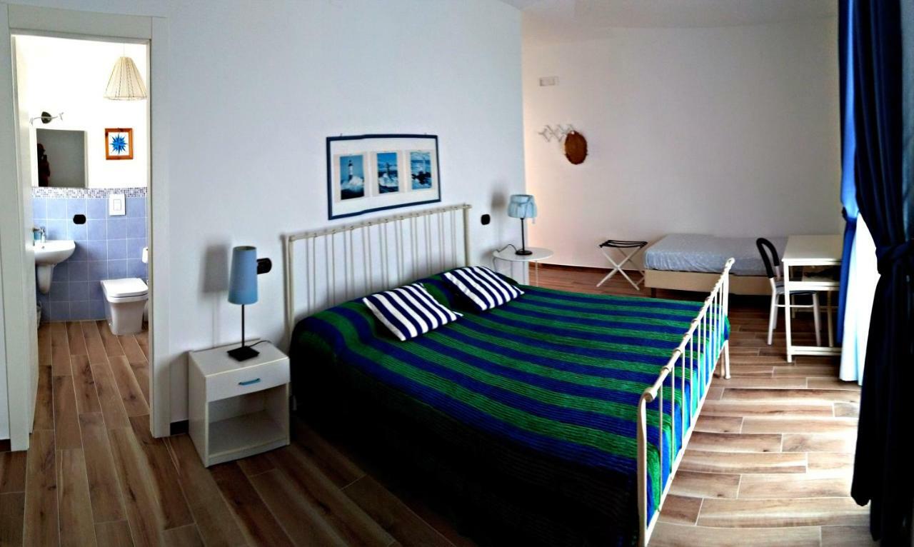 Globetrotter Bed and Breakfast Formia Exteriör bild
