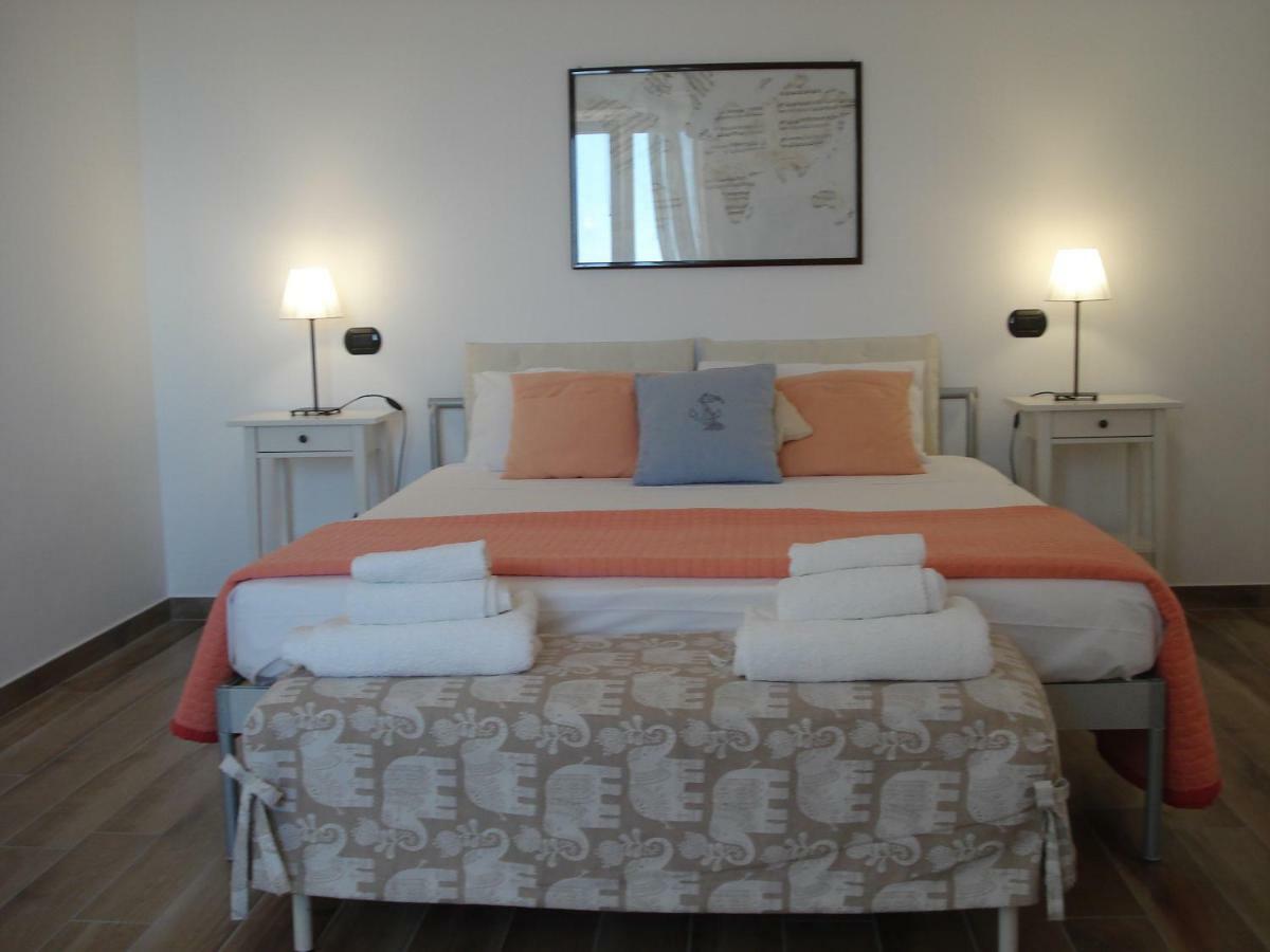 Globetrotter Bed and Breakfast Formia Exteriör bild
