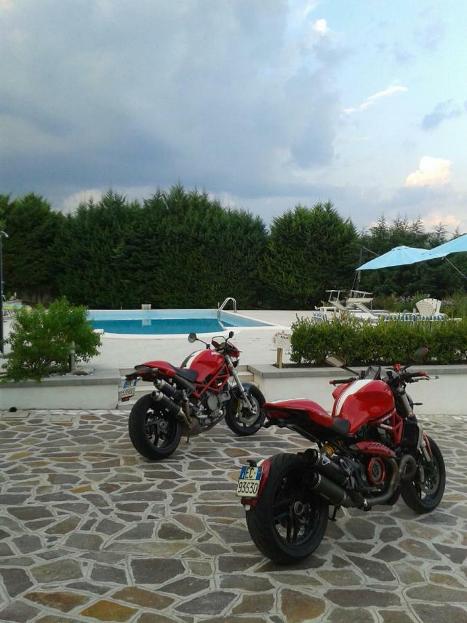 Globetrotter Bed and Breakfast Formia Exteriör bild